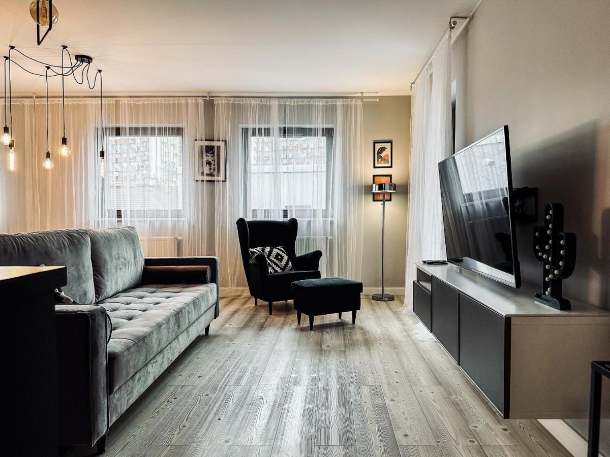 Cozy Apartment In Old Chocolate Factory คราคูฟ ภายนอก รูปภาพ